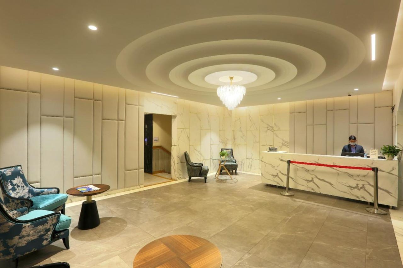 Hotel Lohias Delhi Airport Ню Делхи Екстериор снимка